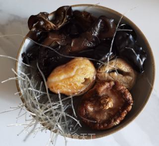 蔬菜饼的做法步骤：1