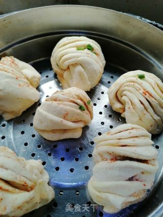 土豆花卷的做法步骤：3