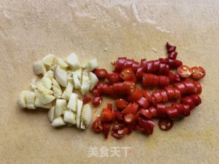 茼蒿杆炒木耳的做法步骤：4