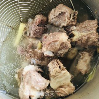 香烧脊骨的做法步骤：2