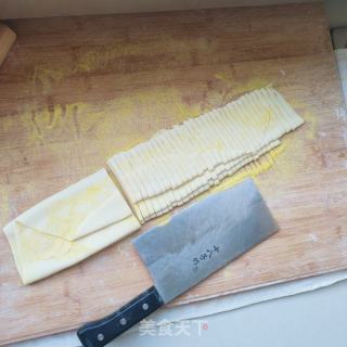 韭菜鸡蛋手擀面的做法步骤：5