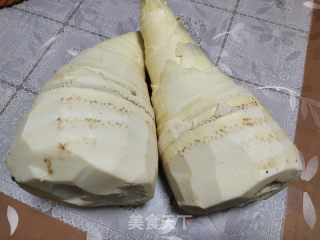 酱香笋丁的做法步骤：1