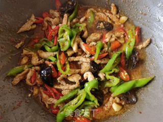 螺丝椒木耳炒肉丝的做法步骤：14