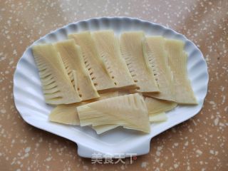咸肉蒸春笋的做法步骤：5