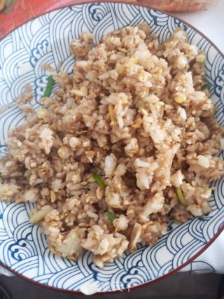 蛋炒饭的做法步骤：4