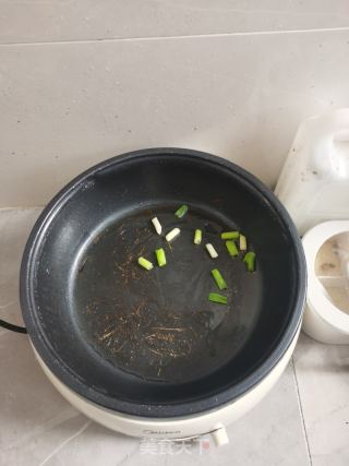 蛋炒饭的做法步骤：1