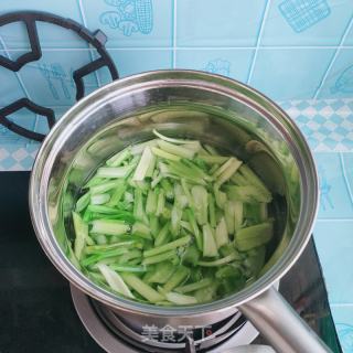 肉丝炒芹菜的做法步骤：4