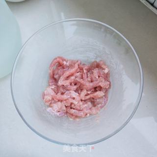 肉丝炒芹菜的做法步骤：2