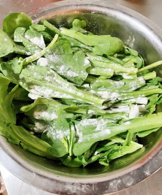 蒸茼蒿的做法步骤：2