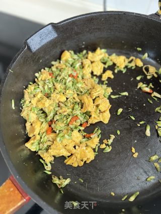 槐树花炒鸡蛋的做法步骤：5