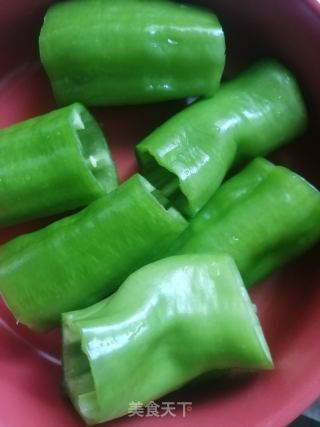 青椒酿肉的做法步骤：2