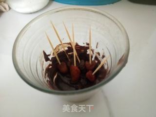 草莓夹心巧克力的做法步骤：3