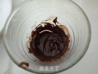 草莓夹心巧克力的做法步骤：2