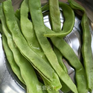肉末炒芸豆丝的做法步骤：1