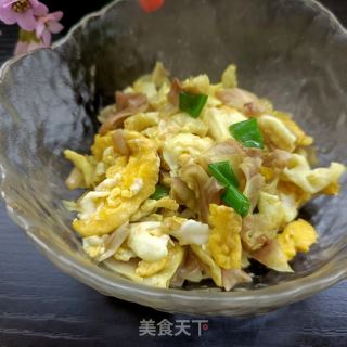 辛夷花炒蛋的做法步骤：8