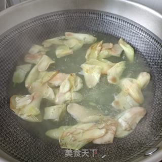 辛夷花炒蛋的做法步骤：2