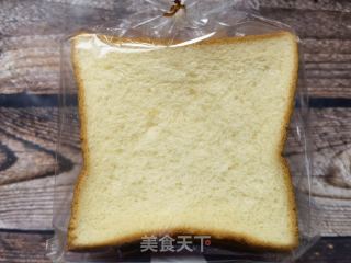 培根芒果吐司根披萨的做法步骤：1