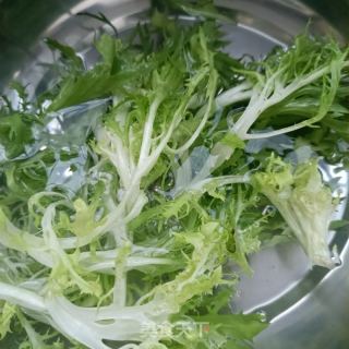 苦菊拌煮蛋的做法步骤：1