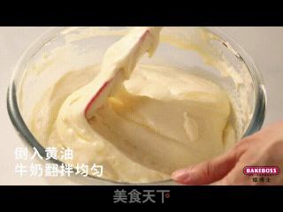 莓果渐变蛋糕，心动迷紫，浪漫到底，今天的心情是紫色的。的做法步骤：5