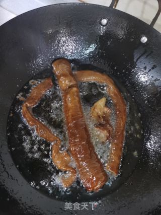 何小侠脆皮大肠的做法步骤：7