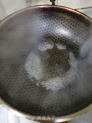 何小侠脆皮大肠的做法步骤：3