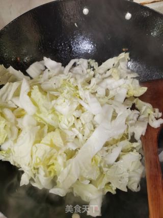何小侠肉皮白菜的做法步骤：6