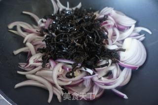 洋葱木耳炒肉丝的做法步骤：8