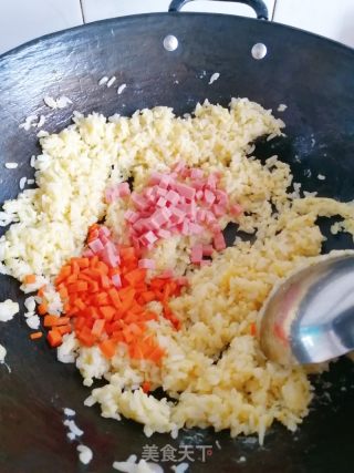 什锦炒饭的做法步骤：5