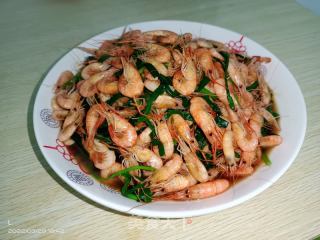 春韭炒河虾的做法步骤：9