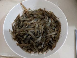春韭炒河虾的做法步骤：1