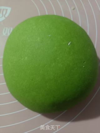 菠菜馒头的做法步骤：2