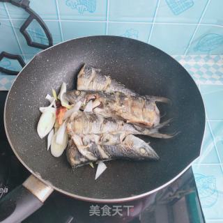 家常烧鲅鱼的做法步骤：5