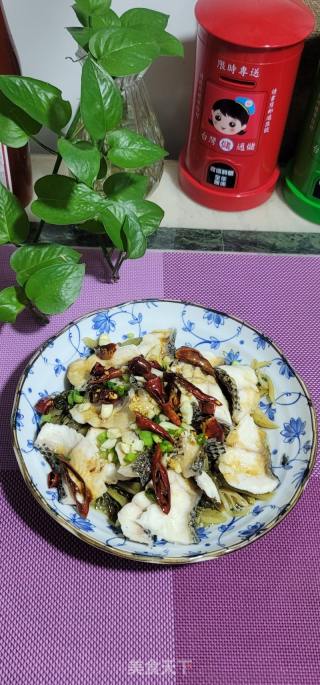 黑鱼片扒酸菜的做法步骤：17