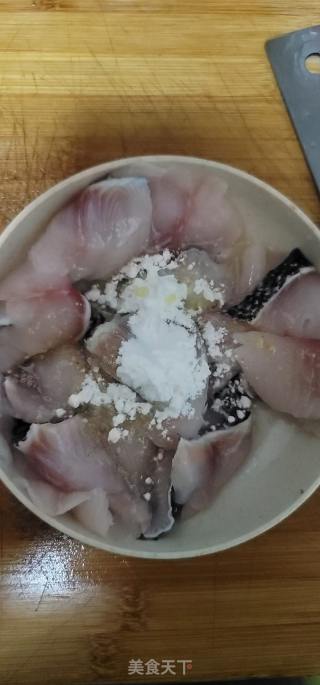 黑鱼片扒酸菜的做法步骤：4