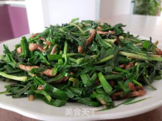 韭菜炒肉丝的做法步骤：6
