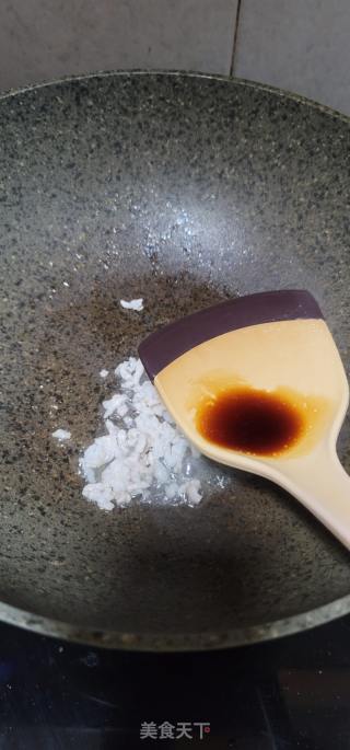 茴香肉末炒五谷饭的做法步骤：4