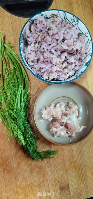 茴香肉末炒五谷饭的做法步骤：1