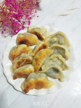 水煎饺的做法步骤：8