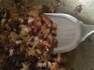 水煎饺的做法步骤：3