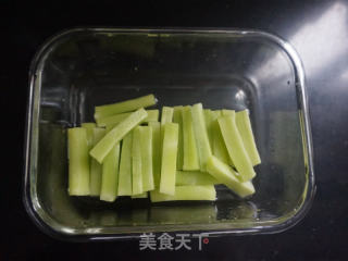 凉拌莴笋的做法步骤：5