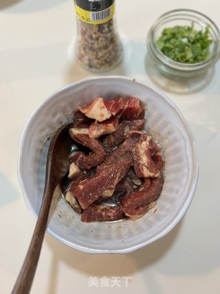 土豆牛排的做法步骤：5