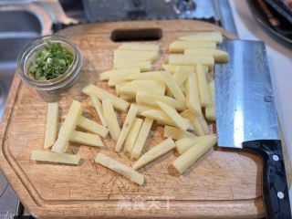 土豆牛排的做法步骤：2