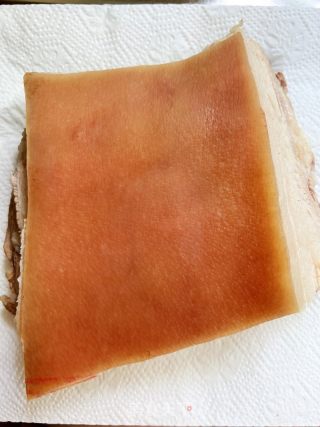 家庭版脆皮烧肉的做法步骤：5