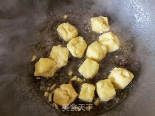 荠菜烩豆腐泡的做法步骤：8