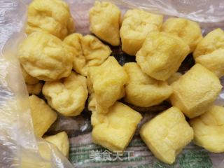 荠菜烩豆腐泡的做法步骤：3