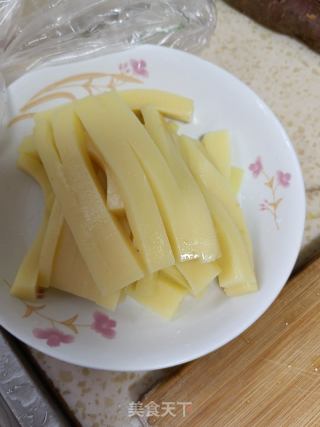 酸辣米凉粉的做法步骤：2