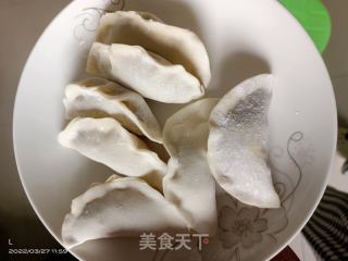 蒸饺的做法步骤：1