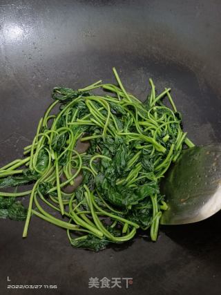清炒番薯叶的做法步骤：5