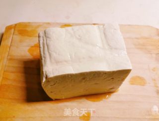 番茄炖豆腐的做法步骤：1