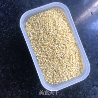 小米糯米饭的做法步骤：2